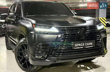 Позашляховик / Кросовер Lexus LX 2022 в 