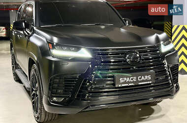 Позашляховик / Кросовер Lexus LX 2022 в 
