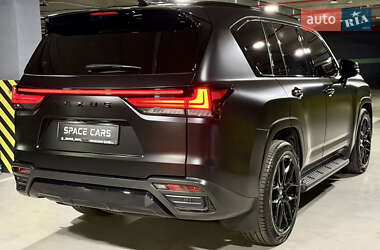 Позашляховик / Кросовер Lexus LX 2022 в 