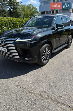 Позашляховик / Кросовер Lexus LX 2022 в 