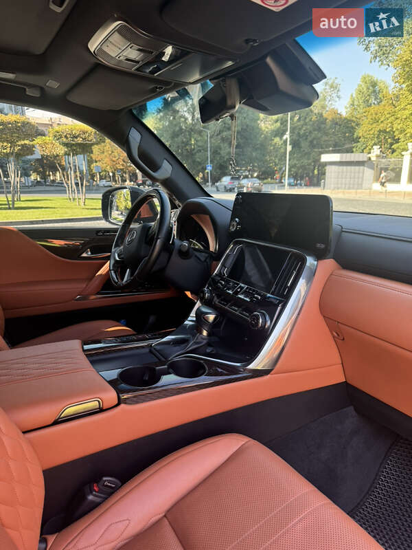 Внедорожник / Кроссовер Lexus LX 2022 в Днепре фото 8 Внедорожник / Кроссовер Lexus LX 2022 в Днепре