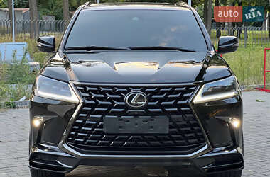 Внедорожник / Кроссовер Lexus LX 2021 в 