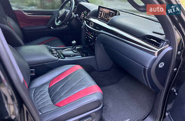 Внедорожник / Кроссовер Lexus LX 2021 в 