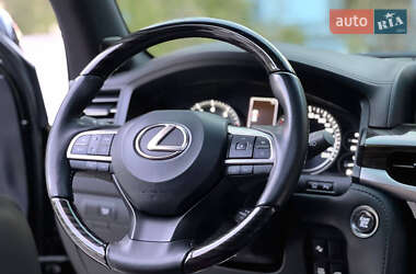 Внедорожник / Кроссовер Lexus LX 2021 в 