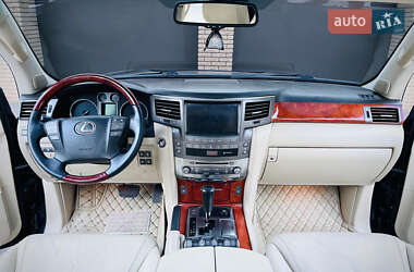 Внедорожник / Кроссовер Lexus LX 2008 в 