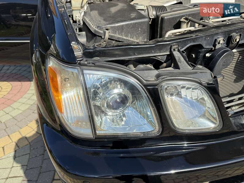 Внедорожник / Кроссовер Lexus LX 2004 в Косове