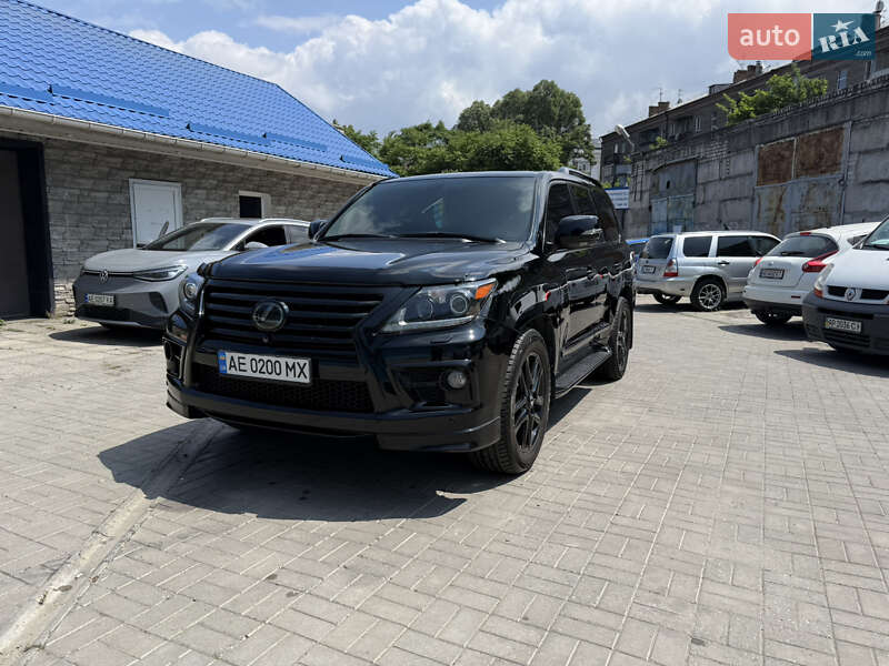 Позашляховик / Кросовер Lexus LX 2008 в Дніпрі