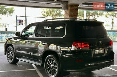 Внедорожник / Кроссовер Lexus LX 2014 в 