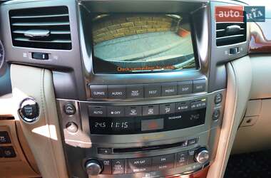 Позашляховик / Кросовер Lexus LX 2008 в 
