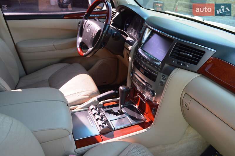 Позашляховик / Кросовер Lexus LX 2008 в Одесі фото 41 Позашляховик / Кросовер Lexus LX 2008 в Одесі