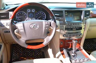 Позашляховик / Кросовер Lexus LX 2008 в 