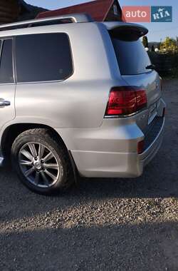 Позашляховик / Кросовер Lexus LX 2010 в 