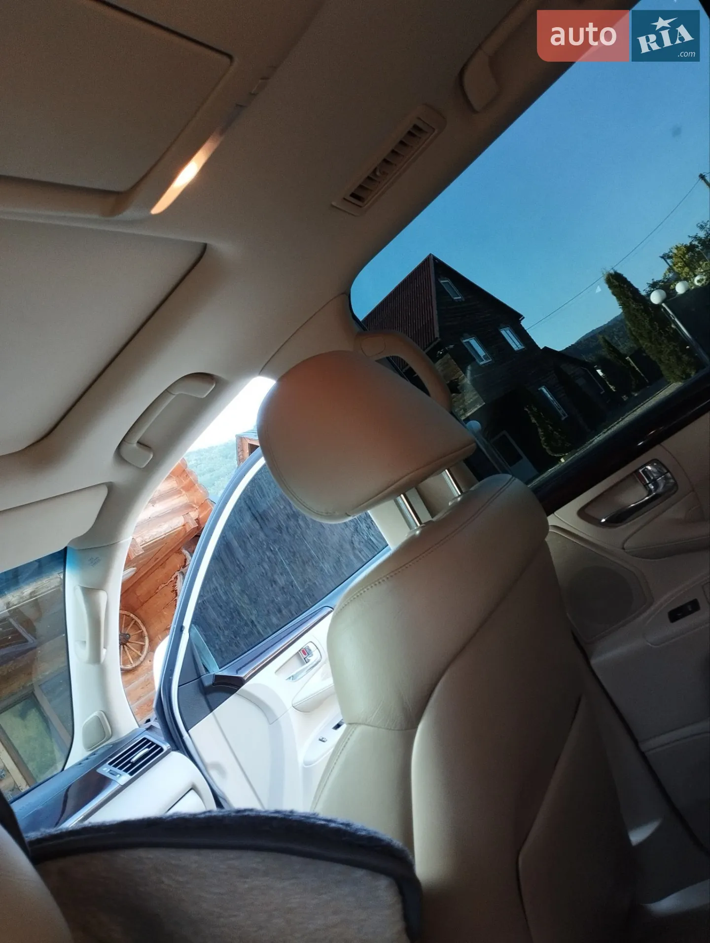 2010 Lexus LX - мініатюра 16