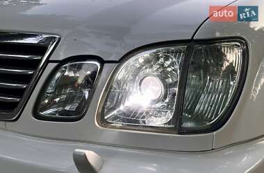 Внедорожник / Кроссовер Lexus LX 2006 в 
