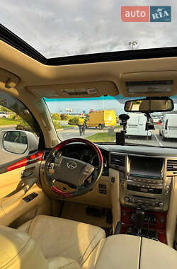 Позашляховик / Кросовер Lexus LX 2008 в 