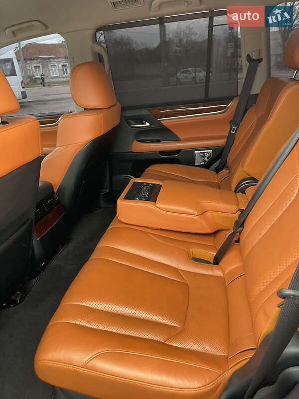 Внедорожник / Кроссовер Lexus LX 2016 в Николаеве фото 2 Внедорожник / Кроссовер Lexus LX 2016 в Николаеве