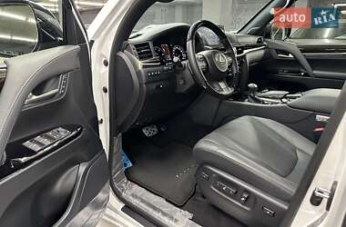 Внедорожник / Кроссовер Lexus LX 2021 в 