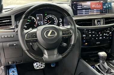 Внедорожник / Кроссовер Lexus LX 2021 в 