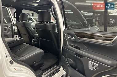 Внедорожник / Кроссовер Lexus LX 2021 в 