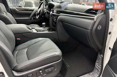 Внедорожник / Кроссовер Lexus LX 2021 в 