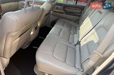 Внедорожник / Кроссовер Lexus LX 2006 в 