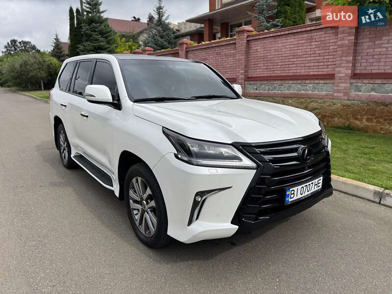 Lexus LX 2015