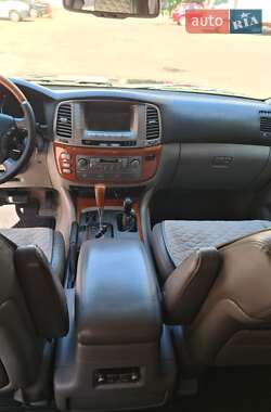 Позашляховик / Кросовер Lexus LX 2007 в 