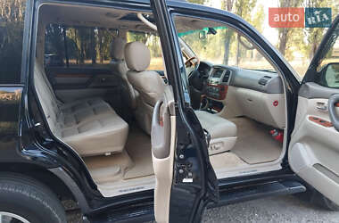 Позашляховик / Кросовер Lexus LX 2004 в 