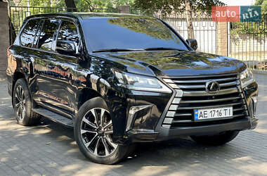 Позашляховик / Кросовер Lexus LX 2017 в 