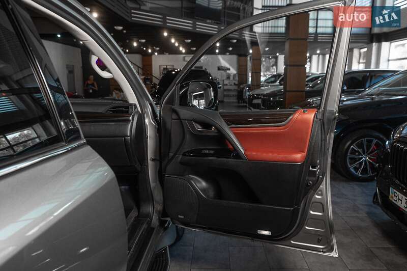 Внедорожник / Кроссовер Lexus LX 2016 в Одессе фото 58 Внедорожник / Кроссовер Lexus LX 2016 в Одессе