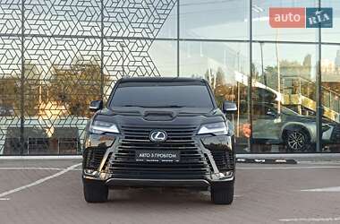 Позашляховик / Кросовер Lexus LX 2023 в 