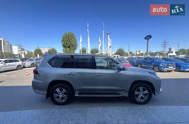 Позашляховик / Кросовер Lexus LX 2019 в 