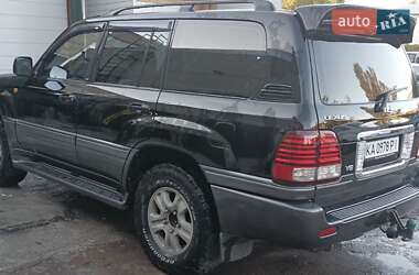 Внедорожник / Кроссовер Lexus LX 2006 в 