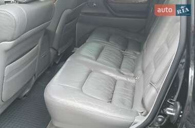 Внедорожник / Кроссовер Lexus LX 2006 в 