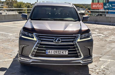 Внедорожник / Кроссовер Lexus LX 2017 в 