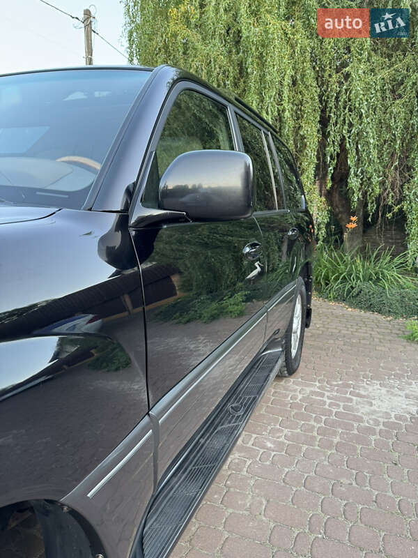 Позашляховик / Кросовер Lexus LX 2004 в Києві