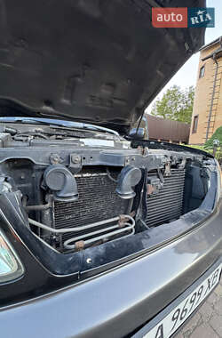 Внедорожник / Кроссовер Lexus LX 2004 в 
