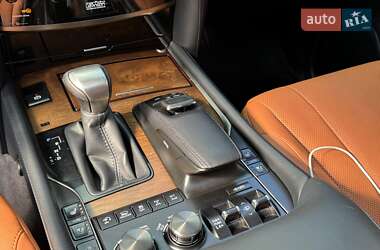 Внедорожник / Кроссовер Lexus LX 2016 в 