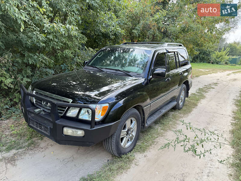 Внедорожник / Кроссовер Lexus LX 2005 в 