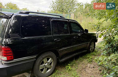 Внедорожник / Кроссовер Lexus LX 2005 в 