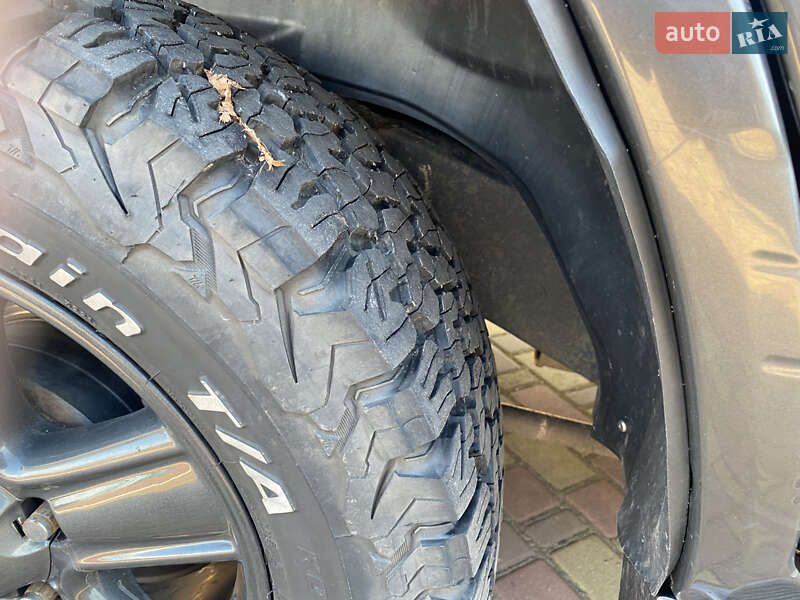 Позашляховик / Кросовер Lexus LX 2006 в Борзні