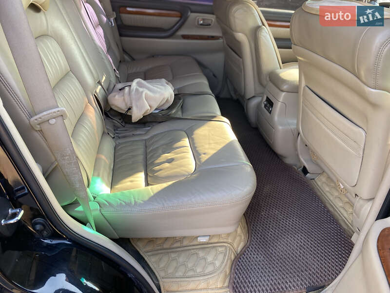 Позашляховик / Кросовер Lexus LX 2006 в Борзні