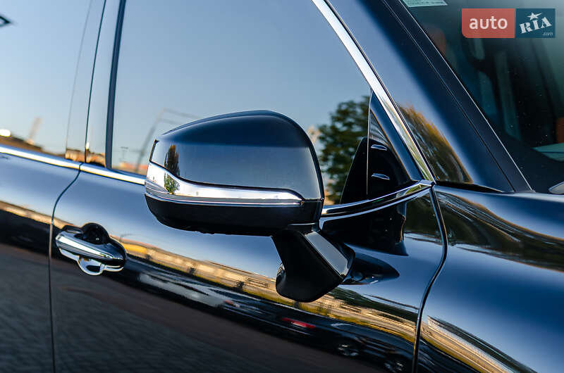 Внедорожник / Кроссовер Lexus LX 2023 в Киеве