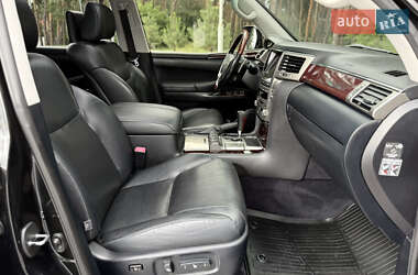 Позашляховик / Кросовер Lexus LX 2012 в 