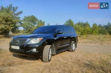 Внедорожник / Кроссовер Lexus LX 2008 в 