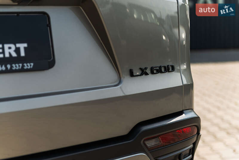 Позашляховик / Кросовер Lexus LX 2022 в Мукачевому