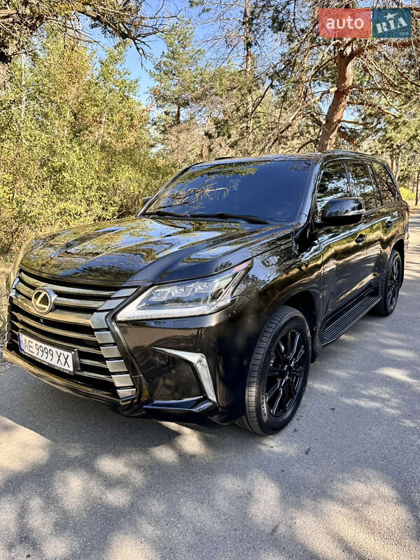 Внедорожник / Кроссовер Lexus LX 2016 в Днепре