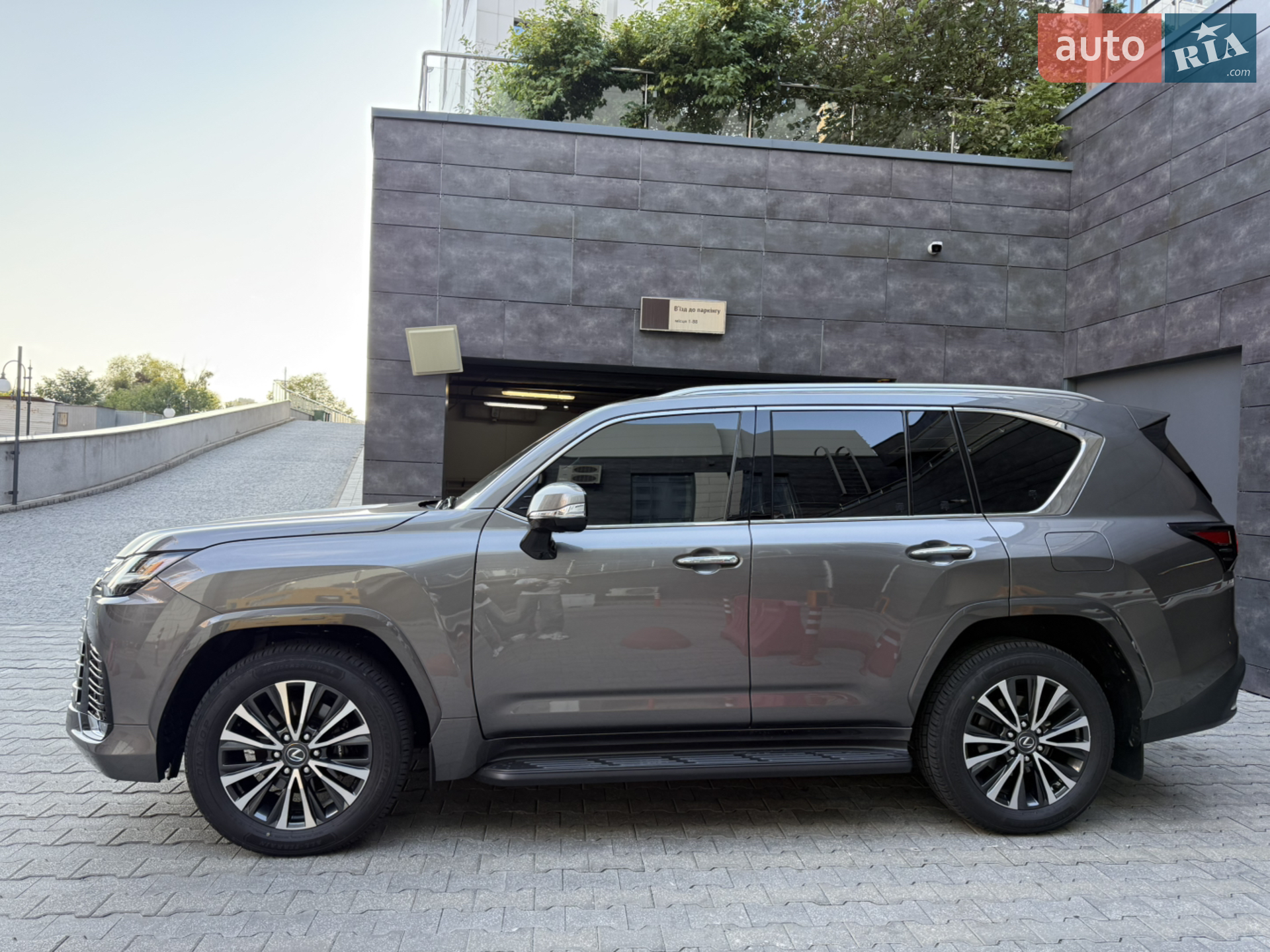 2025 Lexus LX - мініатюра 14