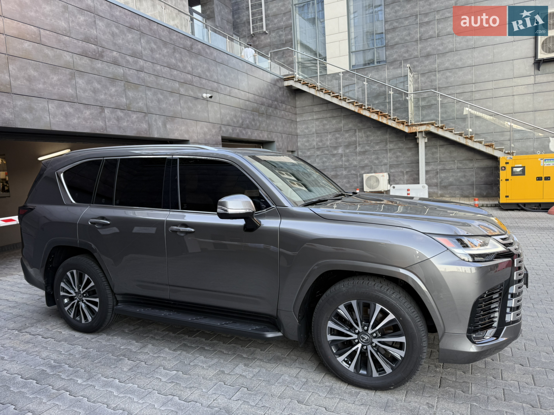 2025 Lexus LX - мініатюра 15