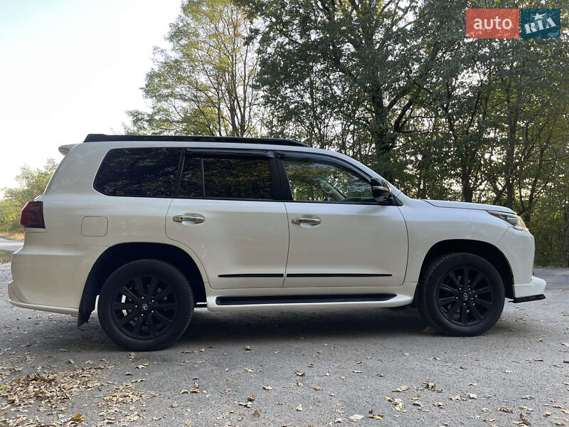 Внедорожник / Кроссовер Lexus LX 2011 в Черкассах